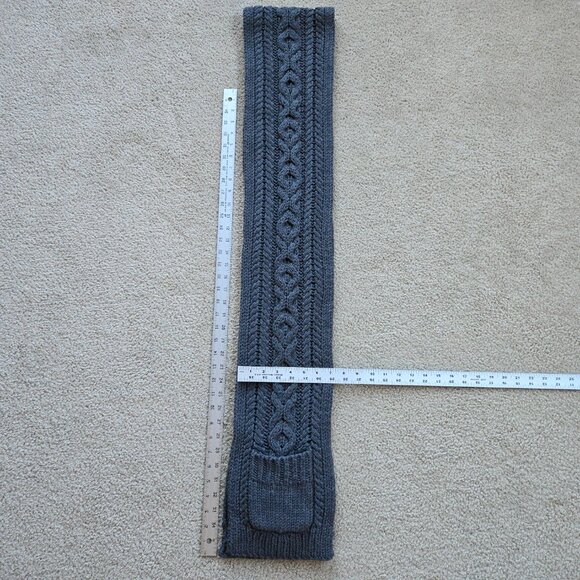 Banana Republic Merino Wool Chunky Cable Scarf with POCKETS - Picture 6 of 9